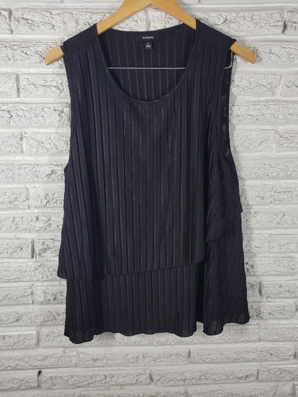 Alfani Womens XL Black Sleeveless Top Round Neck Blouse Tank Shell BLA171E
